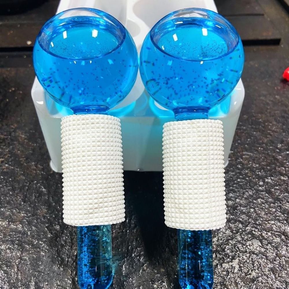 Ice Globes For Facial Massage  - Face Ice Roller Puffiness 评论和价格